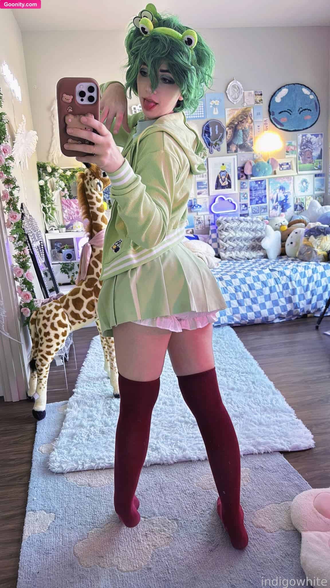 Indigo White photo 15