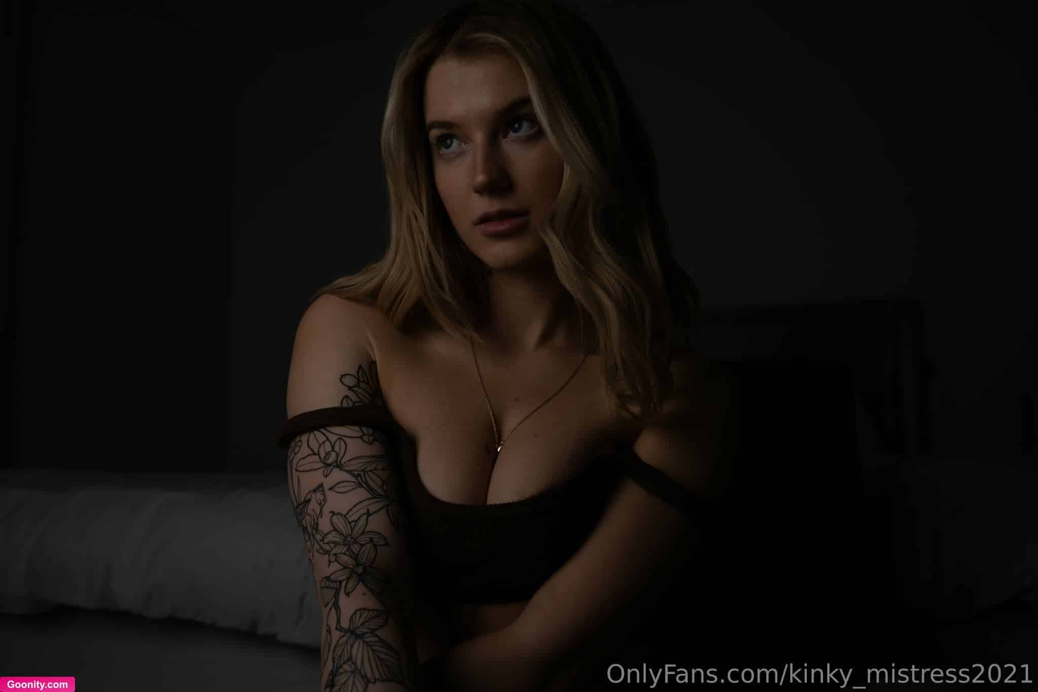 kinky_mistress photo 34