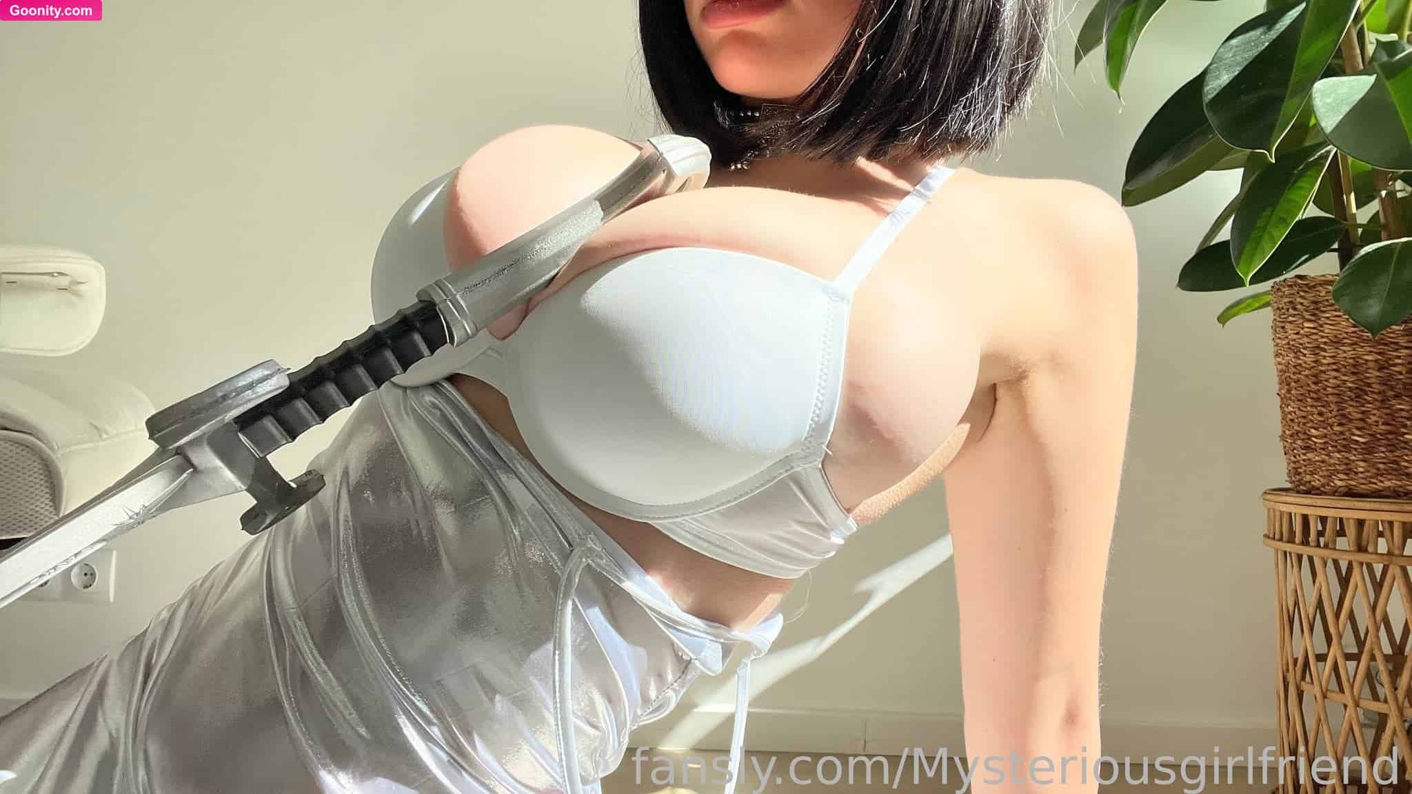 mysteriousgirlfriend image