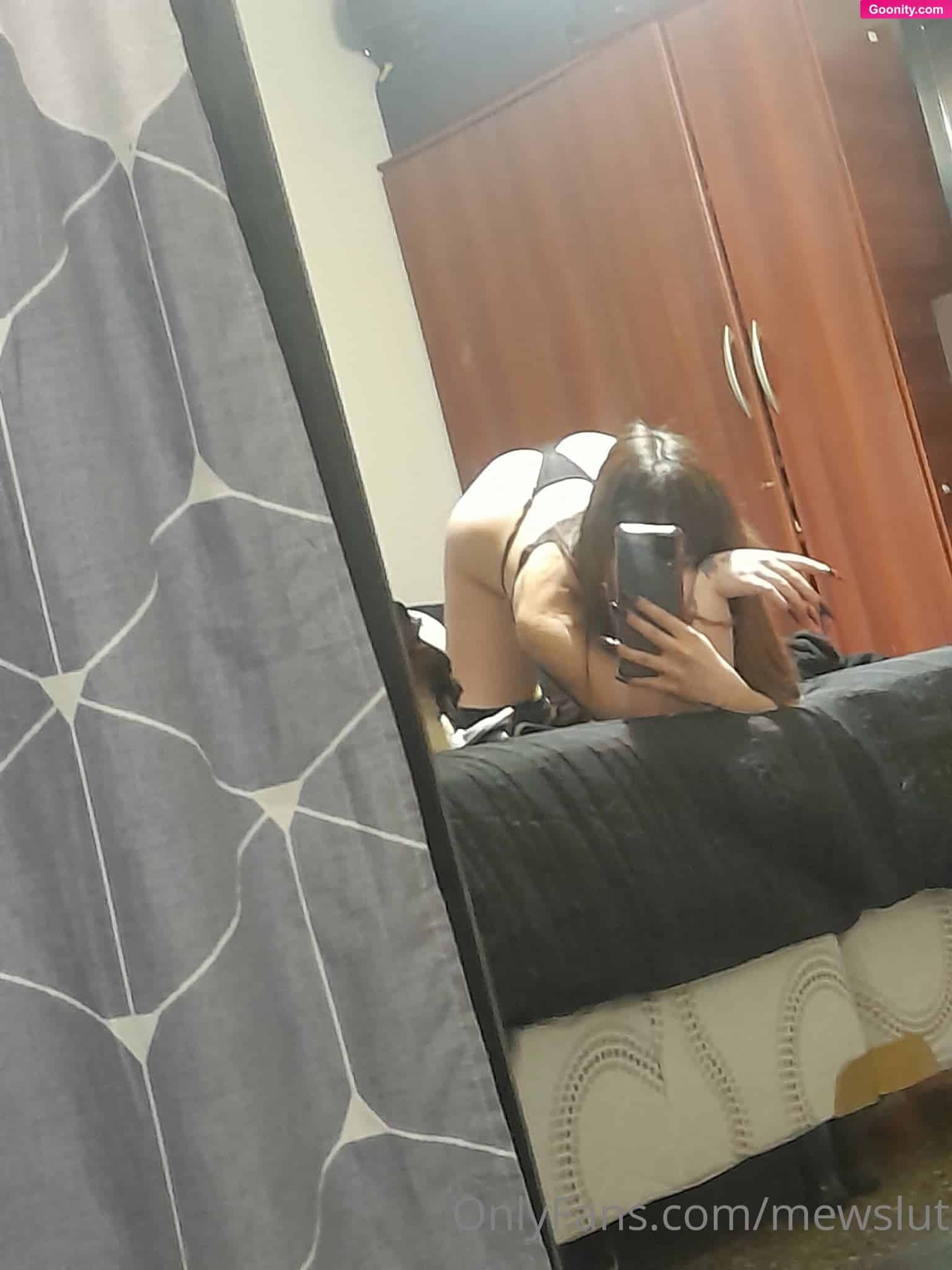 mewslut photo 68