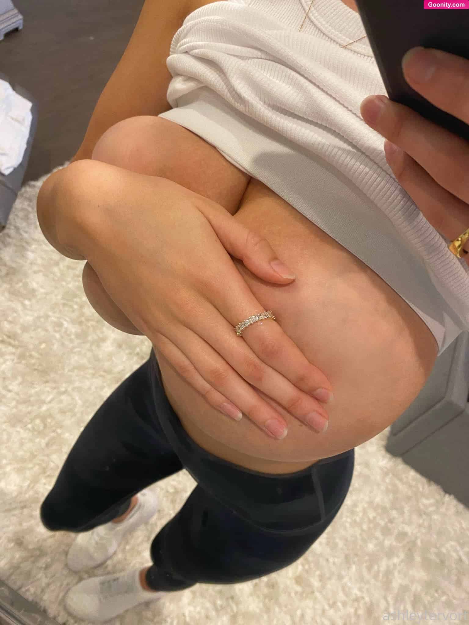 ashleytervort photo 24