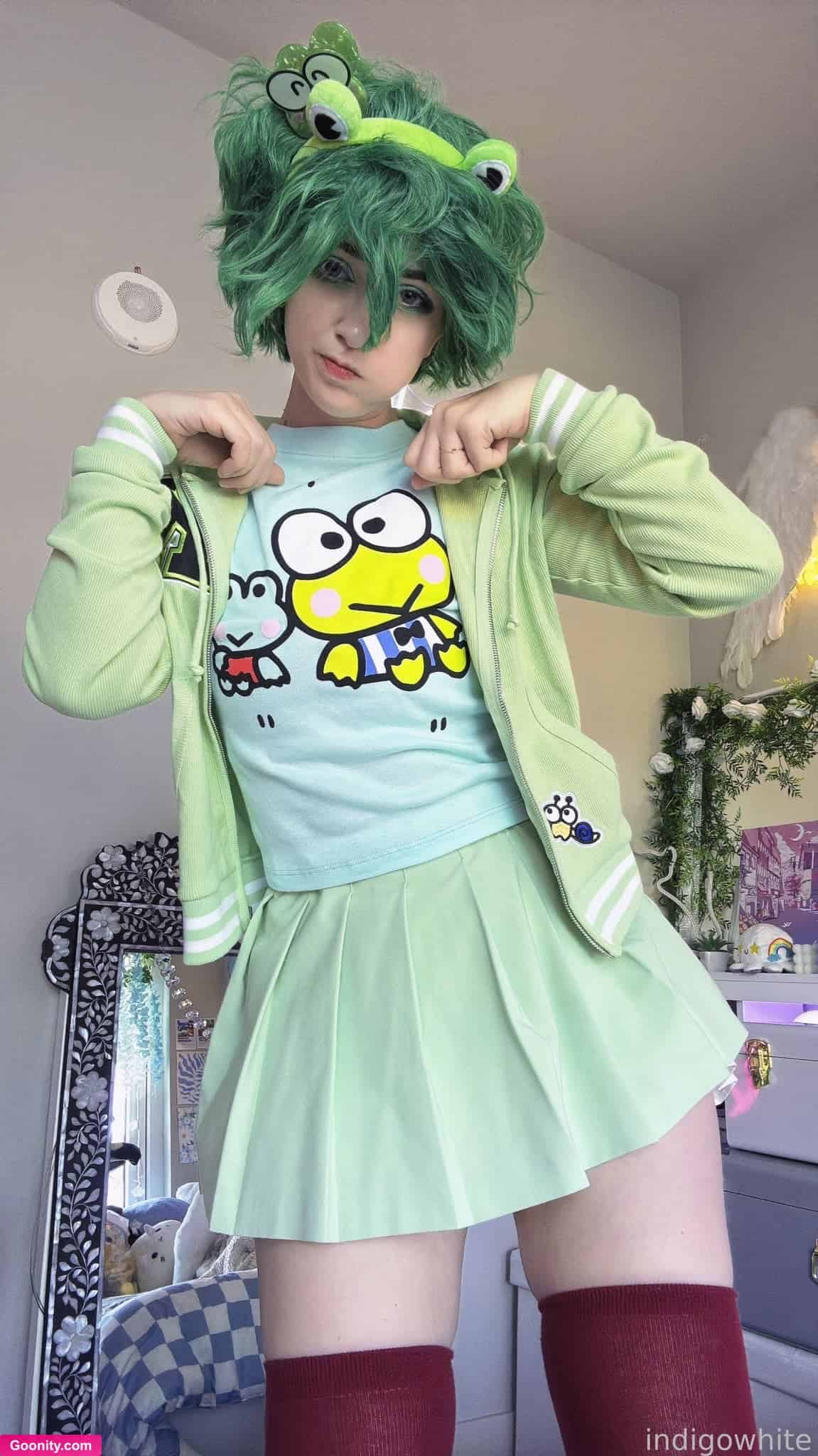 Indigo White photo 32