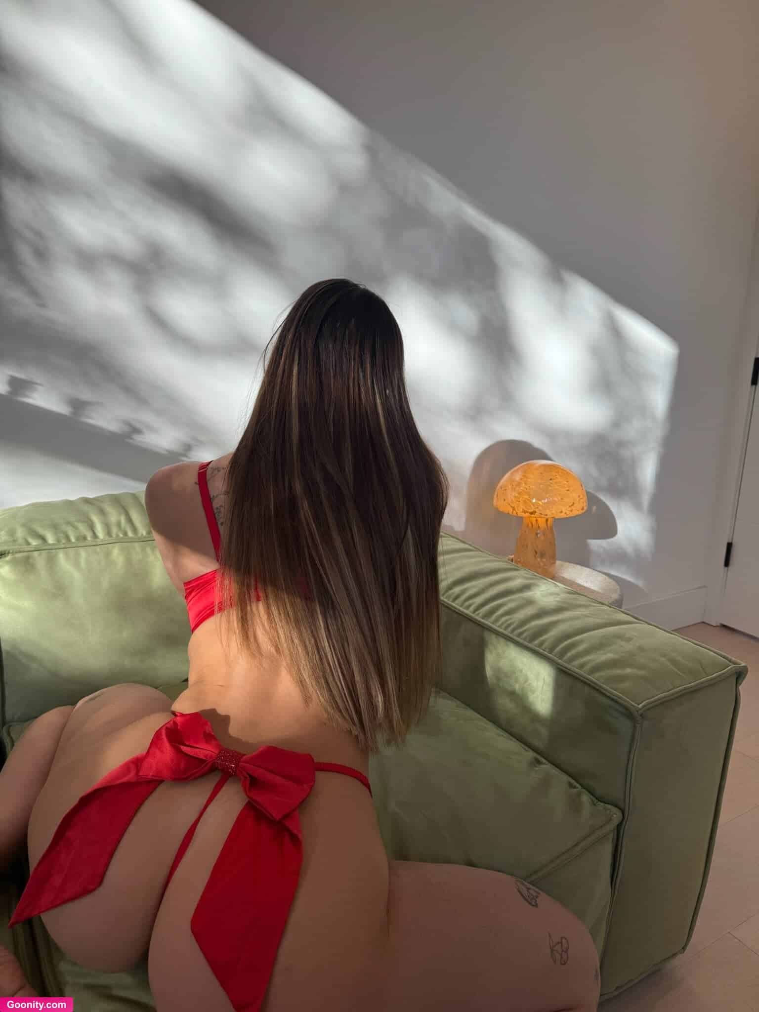 Ari 🐈‍⬛🤍 photo 37