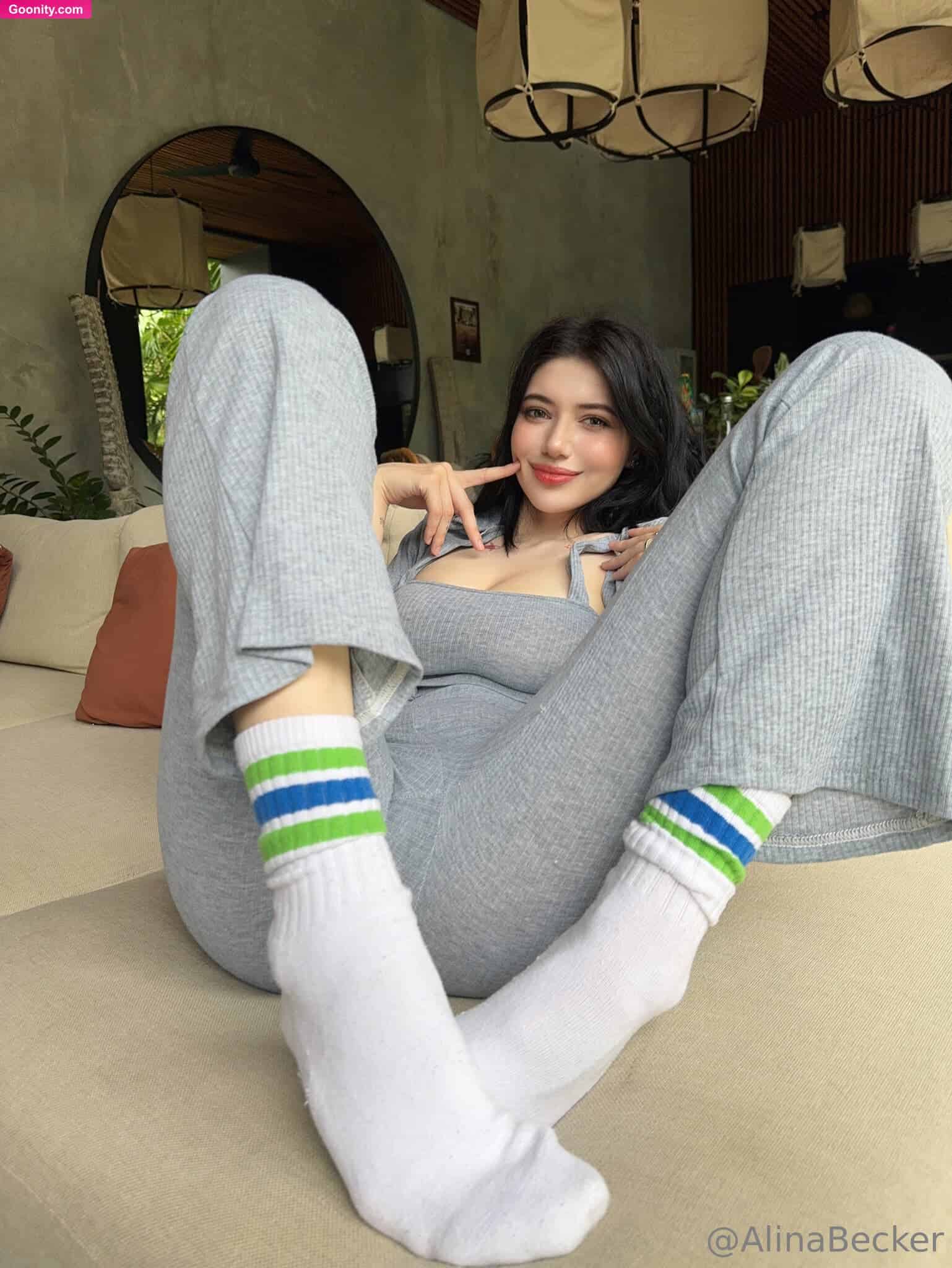 Alina Becker 🍑 photo 6