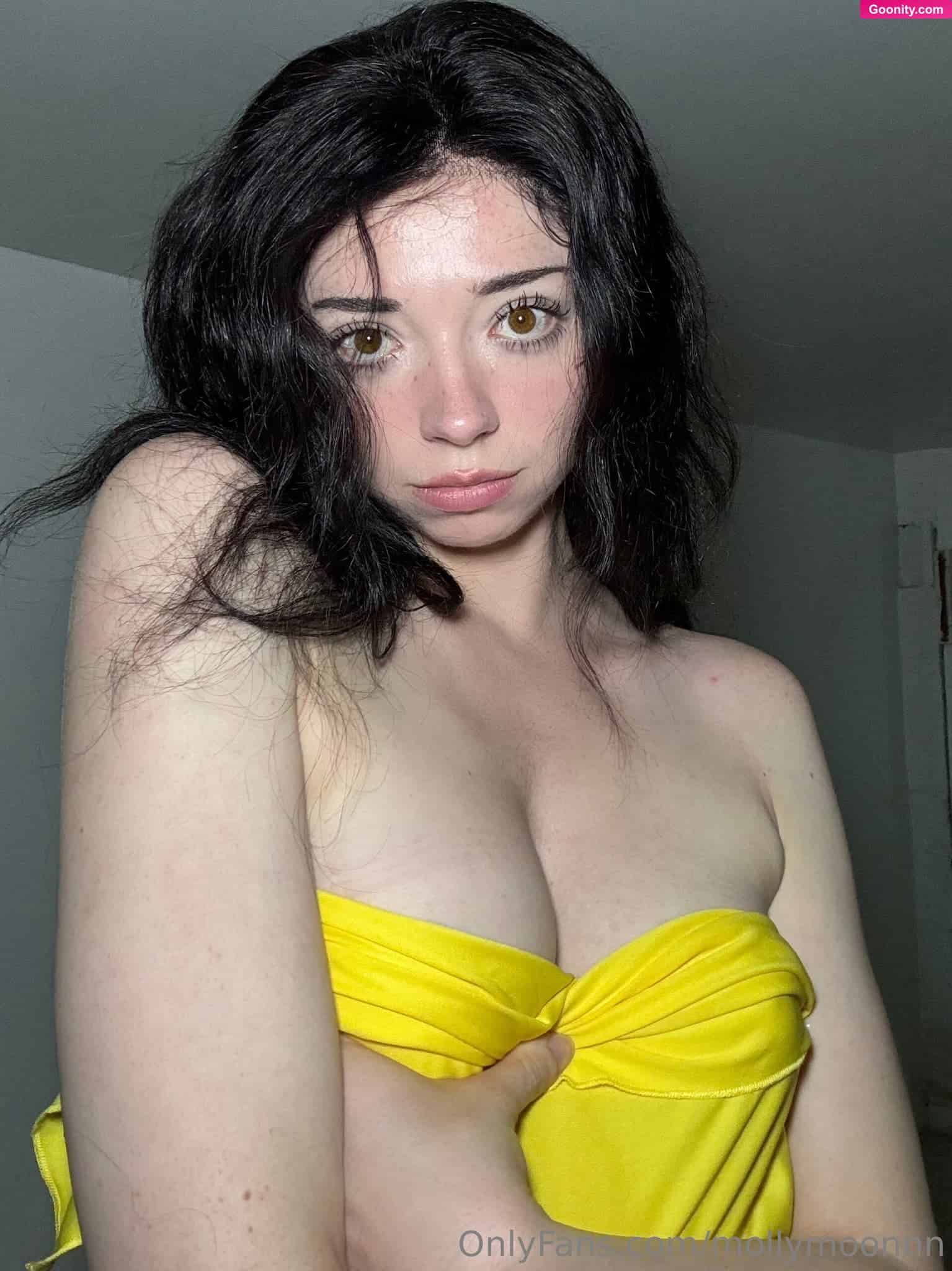 Molly Moon 🌙 photo 89