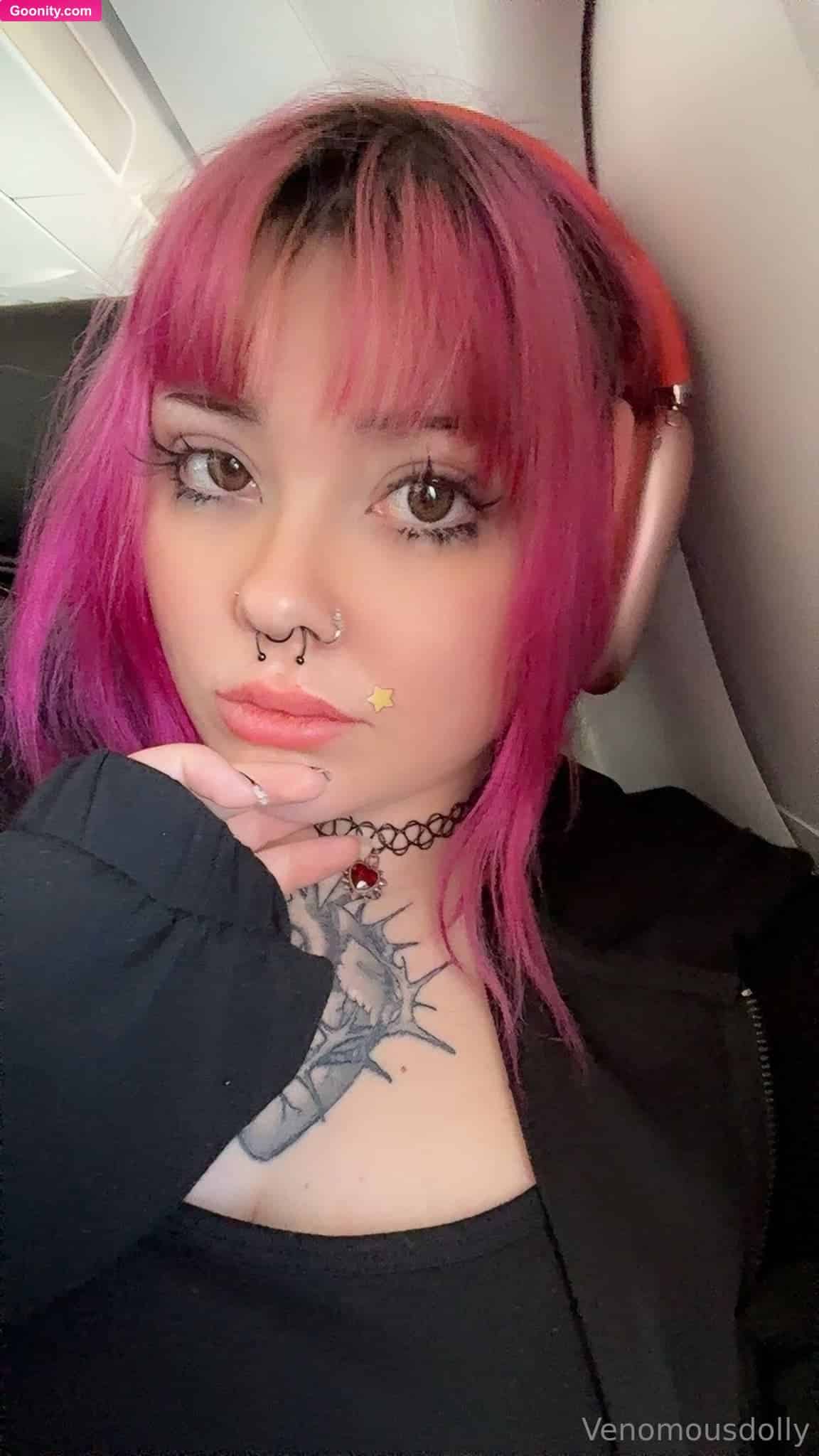 venomous dolly 🖤 photo 38