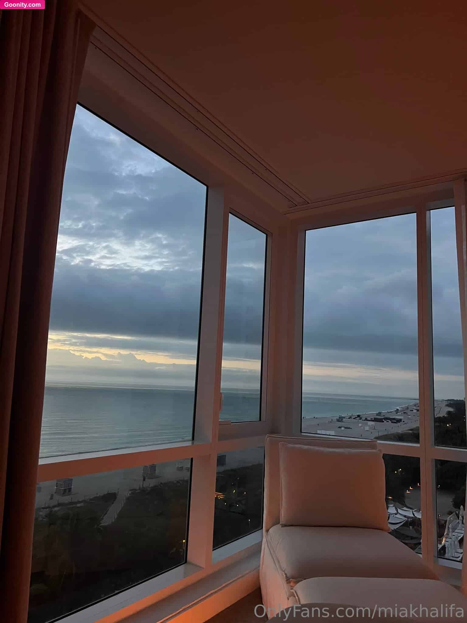 Mia Khalifa photo 75