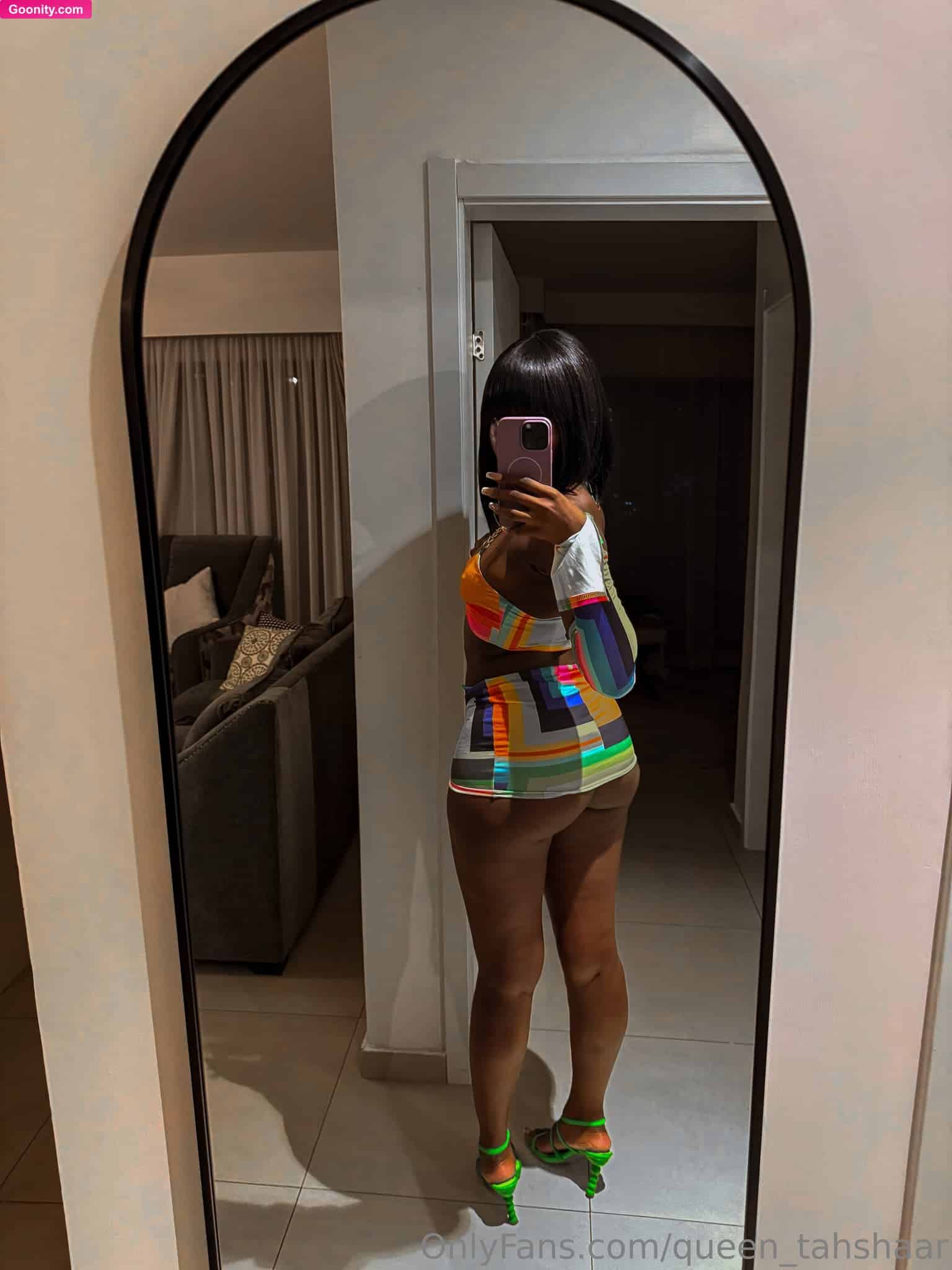 queen_tahshaar photo 78