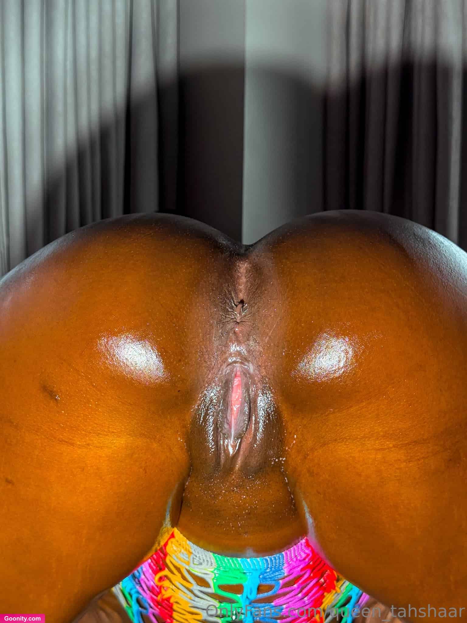 queen_tahshaar photo 30