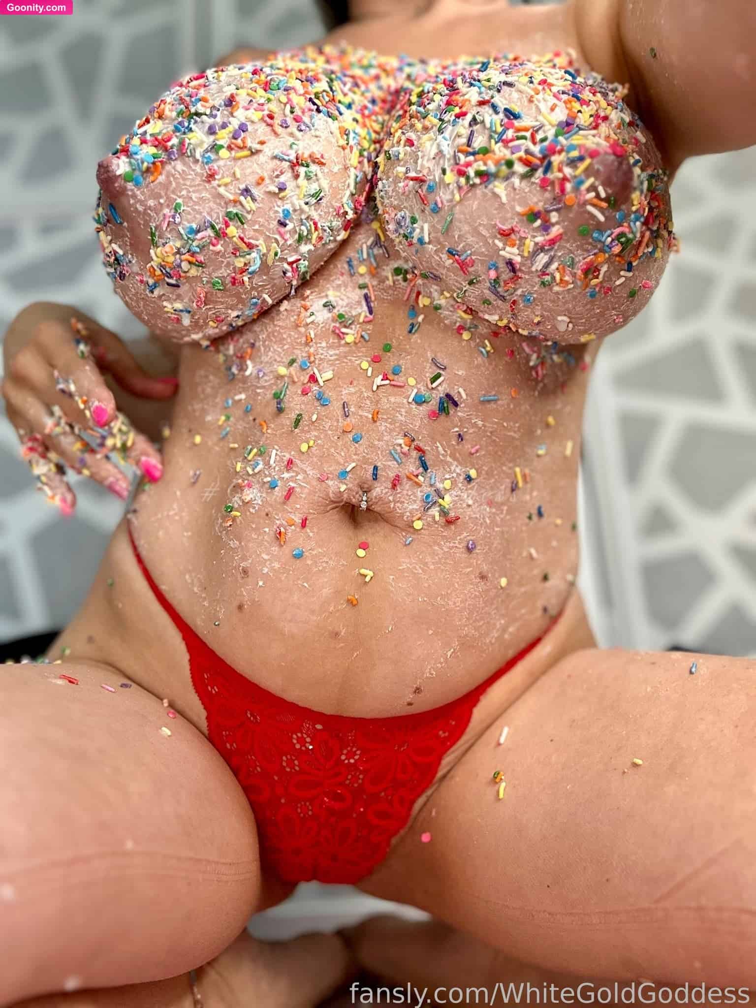 WhiteGoldGoddess photo 63