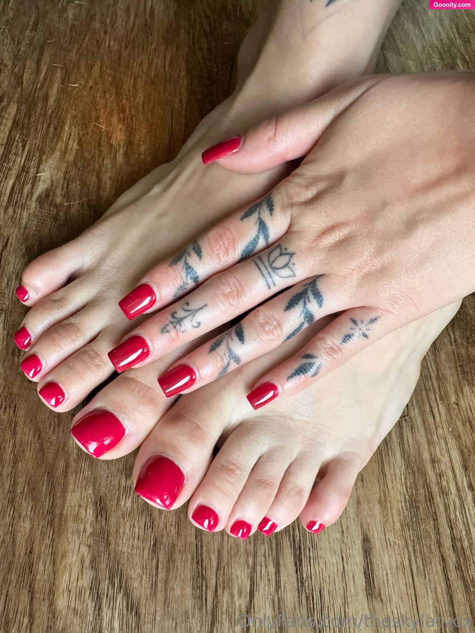 Skylar Vox 🍒 photo 15