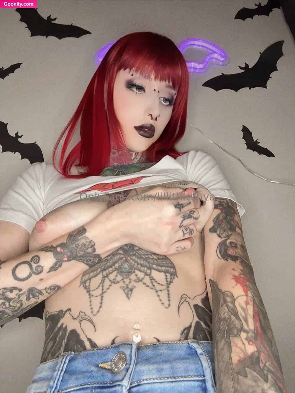Goth M0mmy Lilli | big tiddy goth m¡lf photo 71