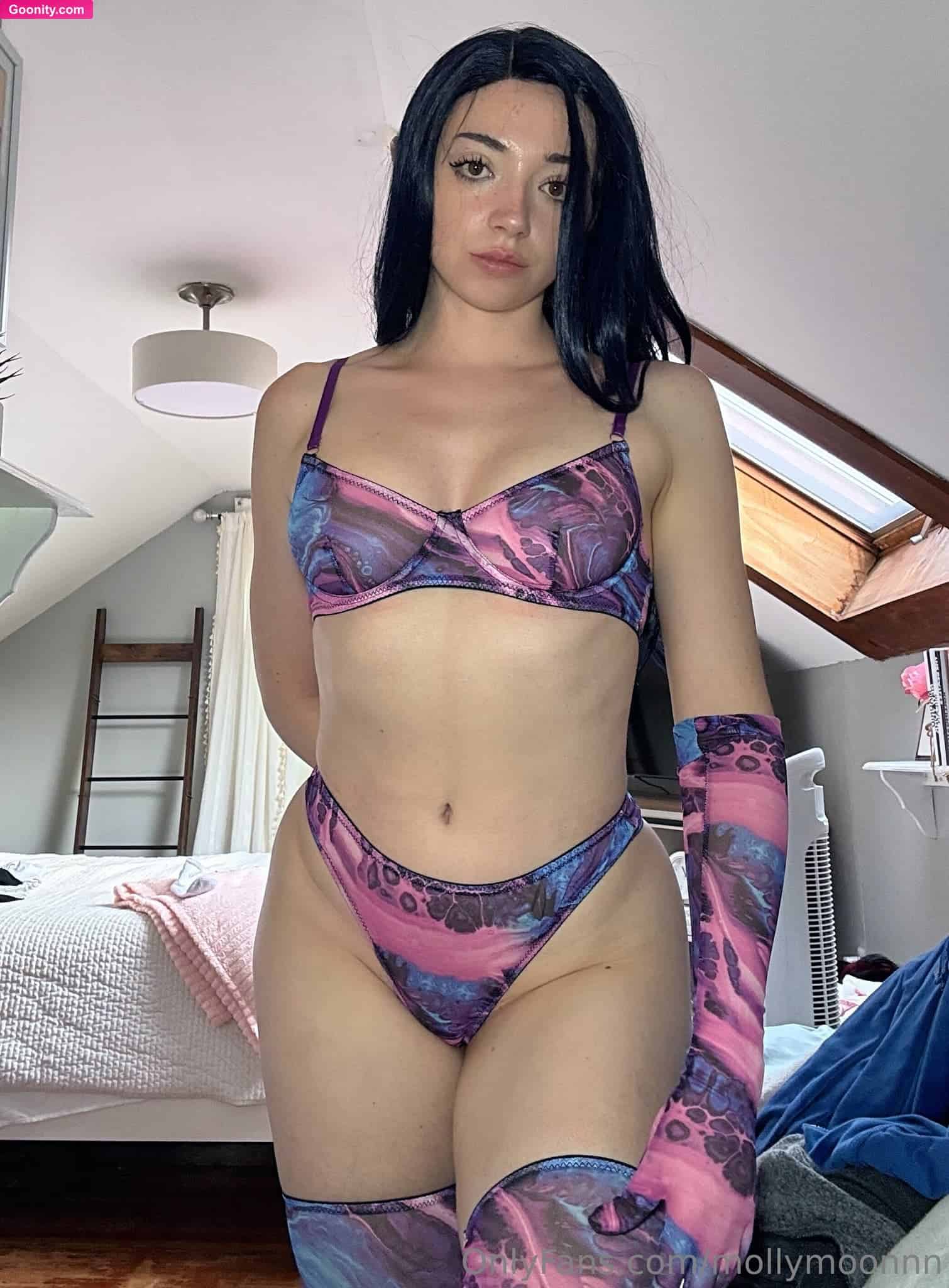 Molly Moon 🌙 photo 59