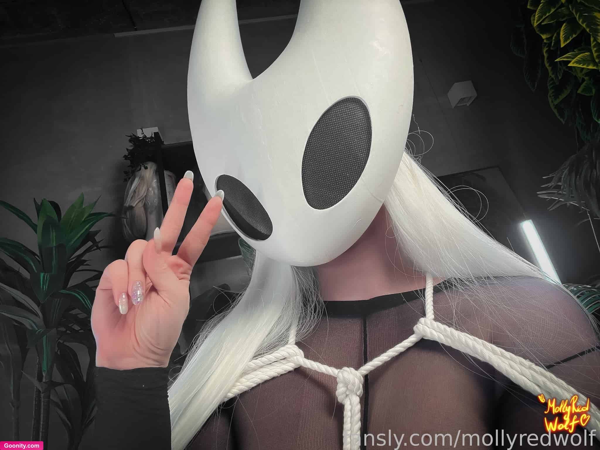 mollyredwolf photo 25