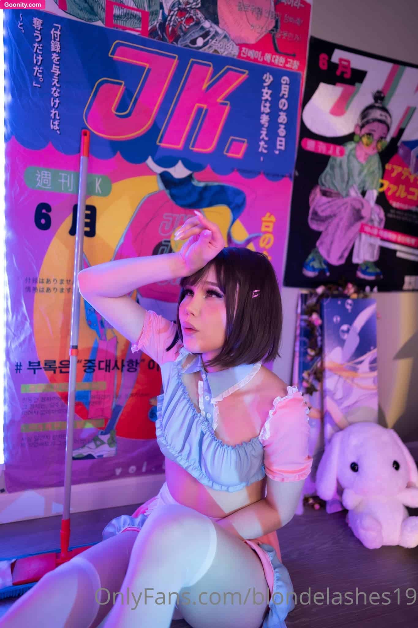 Blondelashes19 photo 96