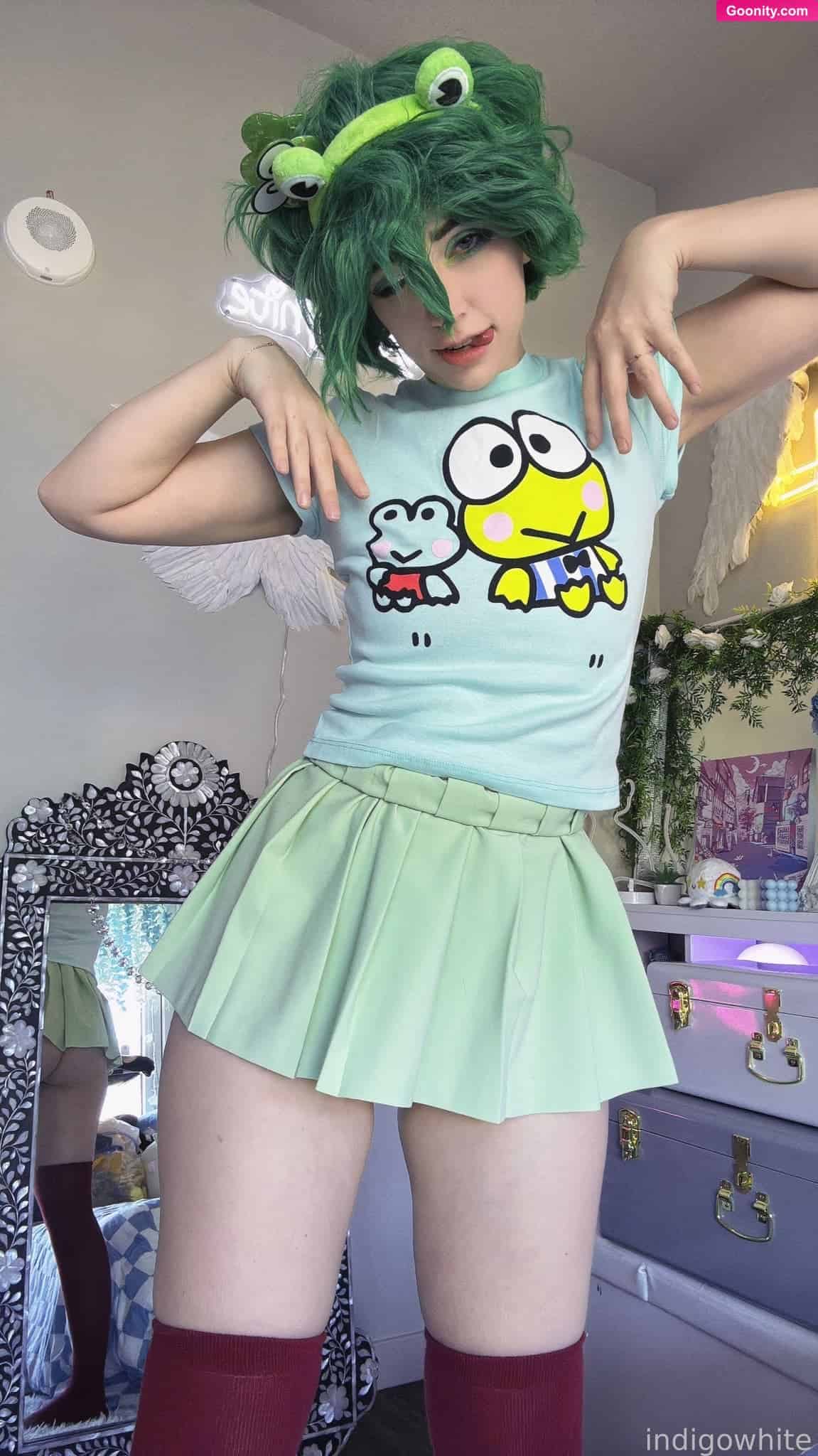 Indigo White photo 139