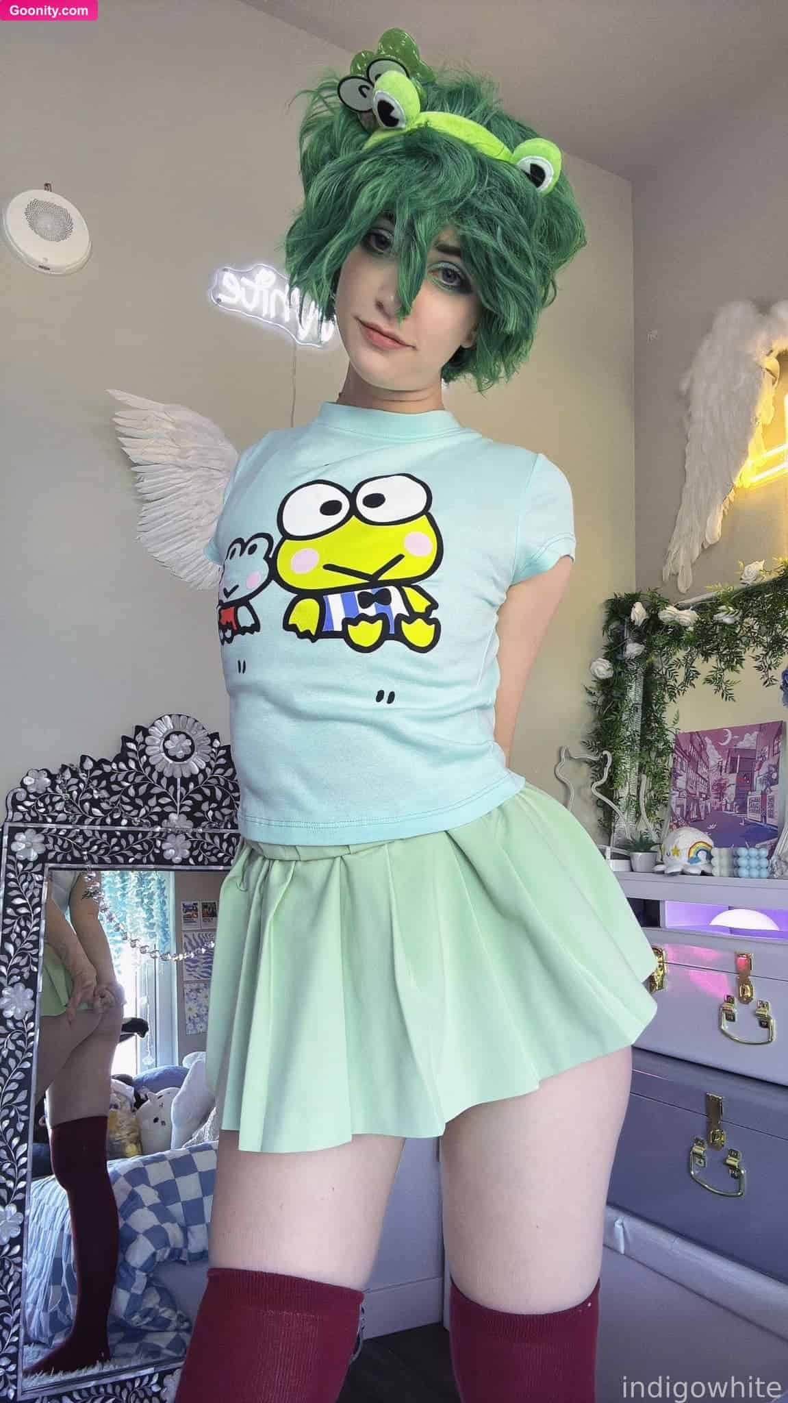 Indigo White photo 135