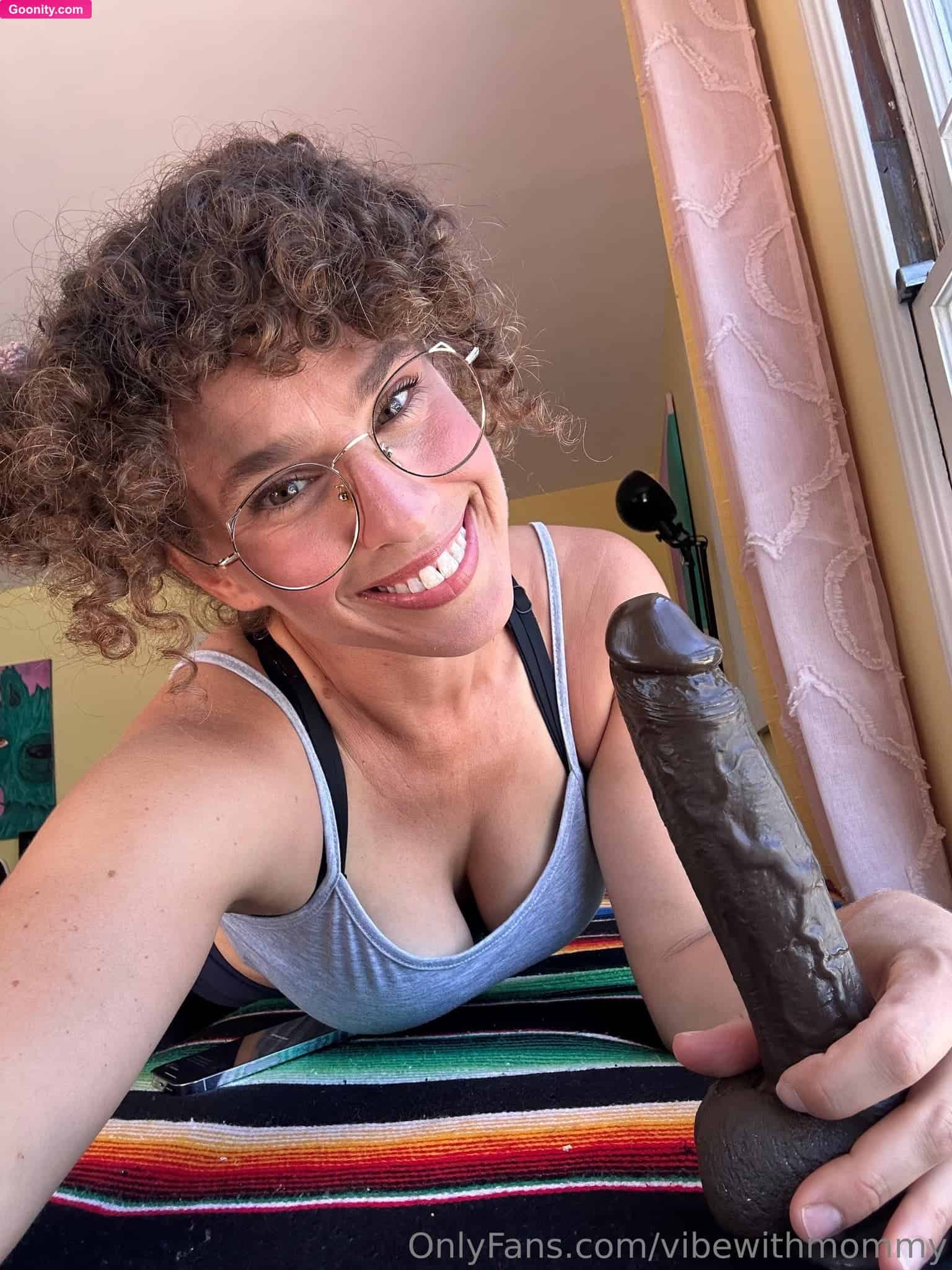 VibeWithMommy photo 69