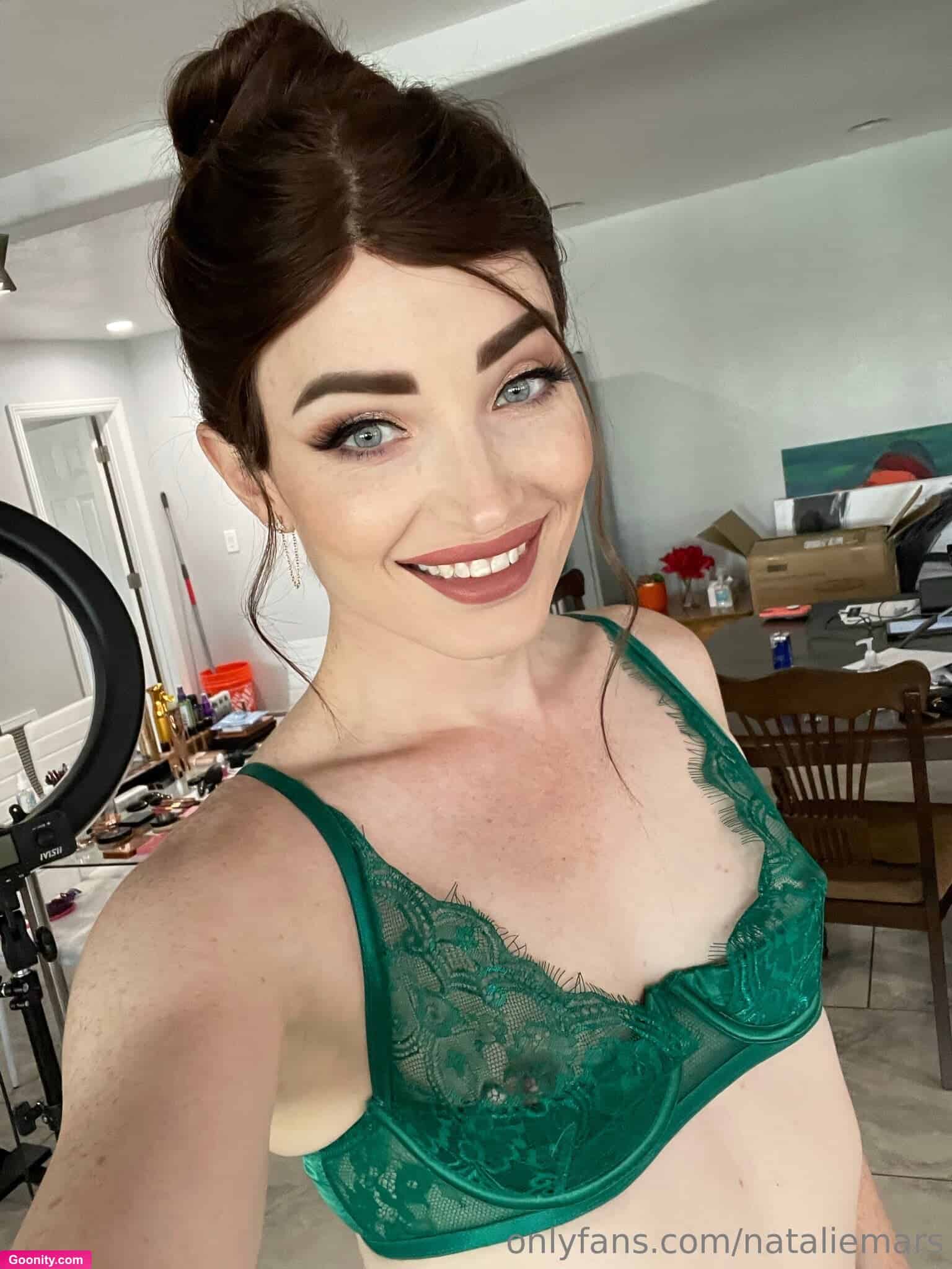 Natalie Mars photo 33