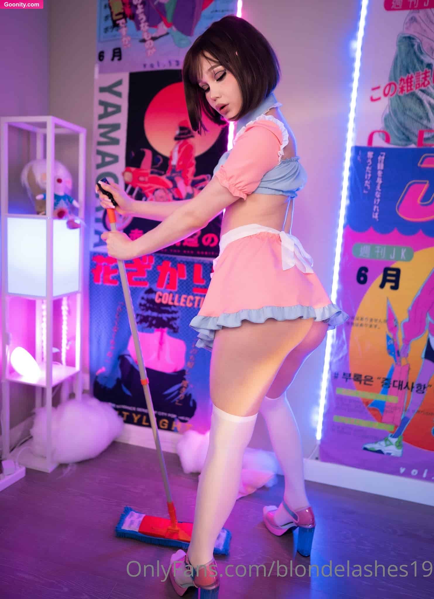 Blondelashes19 photo 84