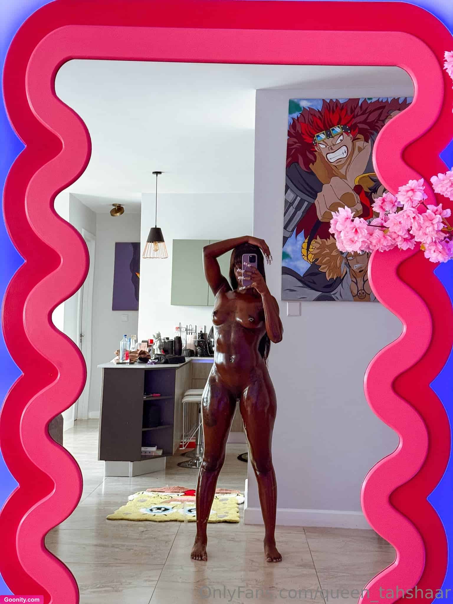 queen_tahshaar photo 68