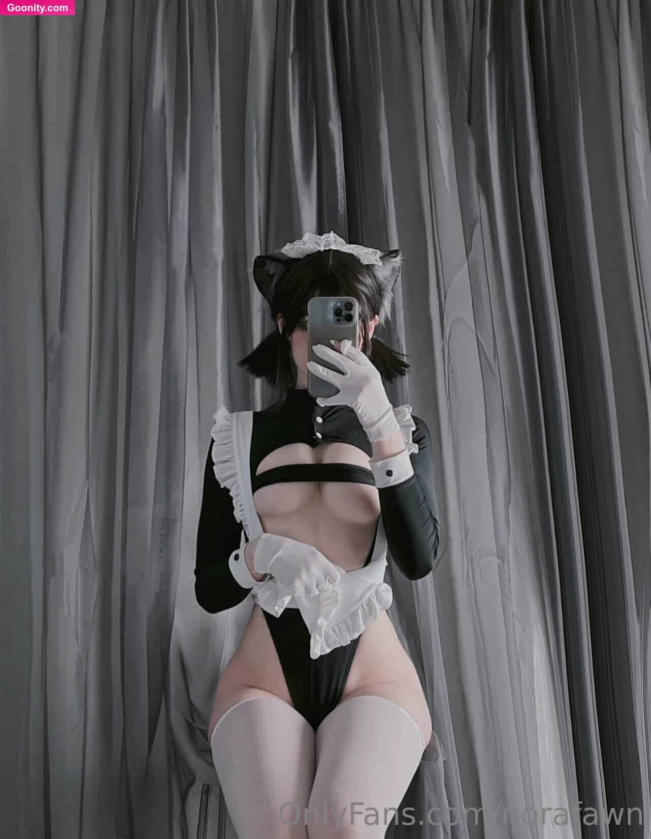 Nora Fawn photo 66