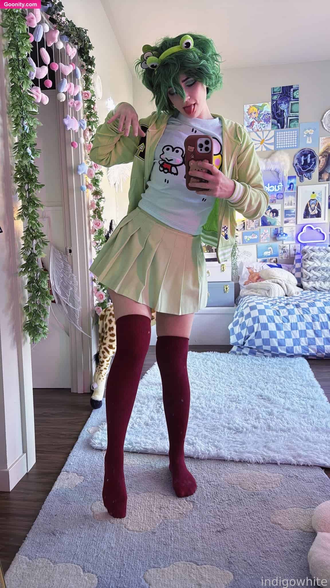 Indigo White photo 14