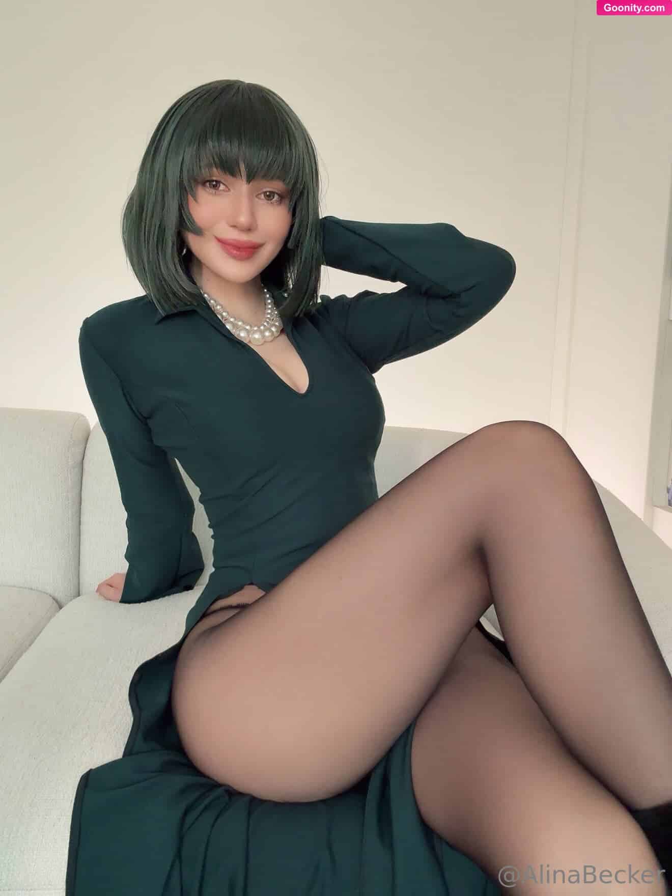 Alina Becker 🍑 photo 1