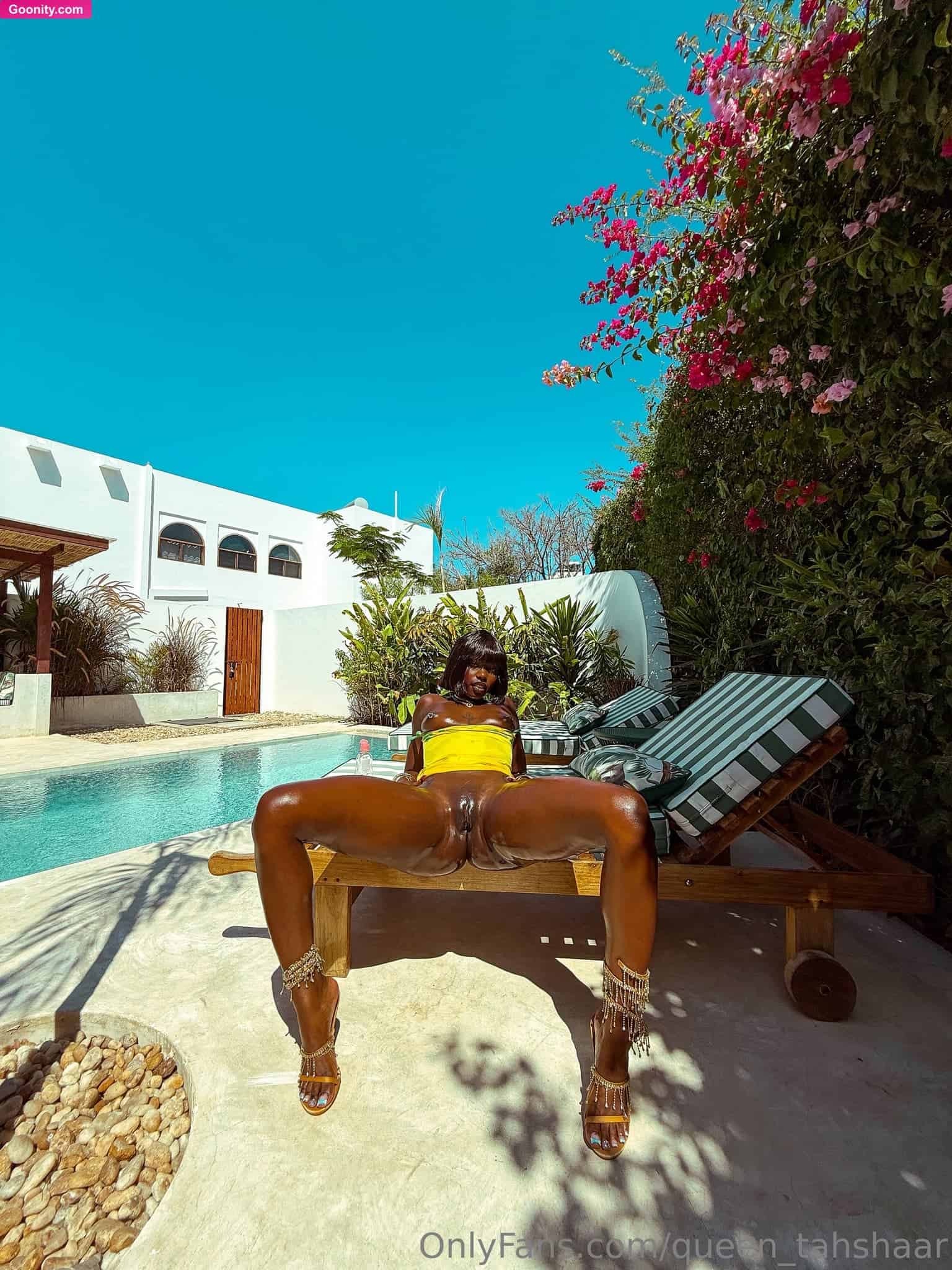 queen_tahshaar photo 93