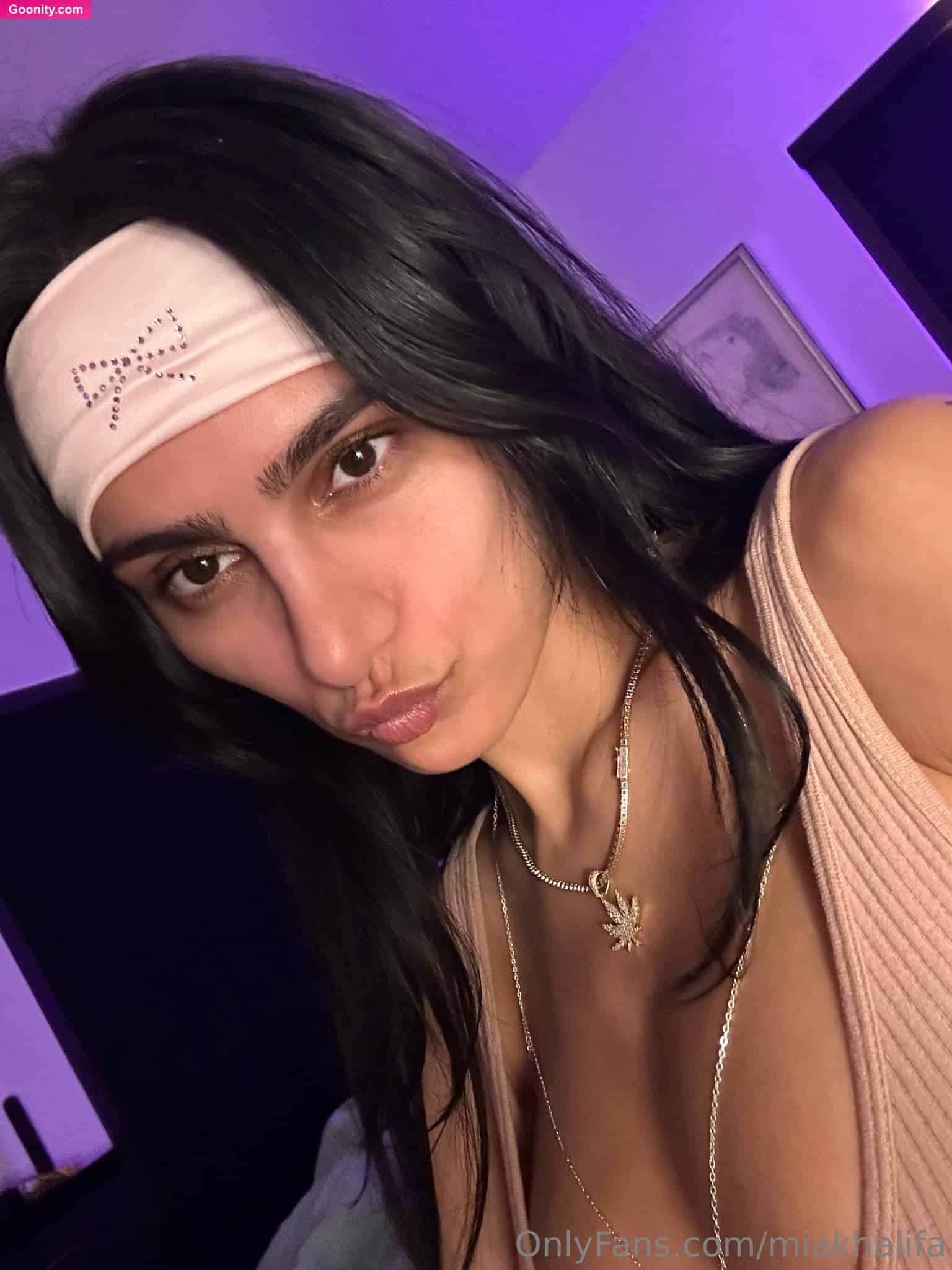 miakhalifa - Photo 39