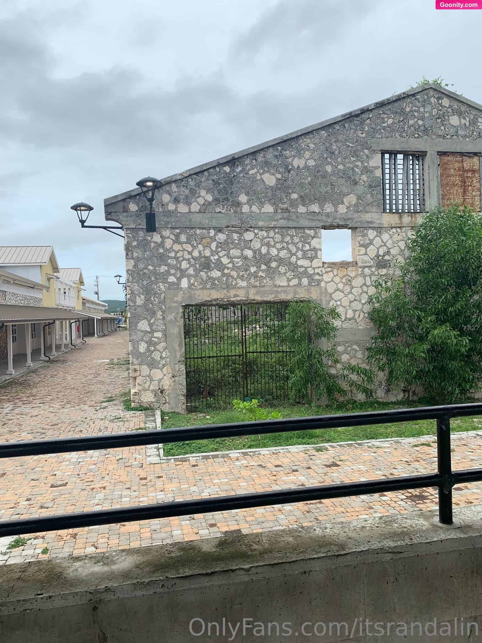 itsRandalin photo 26