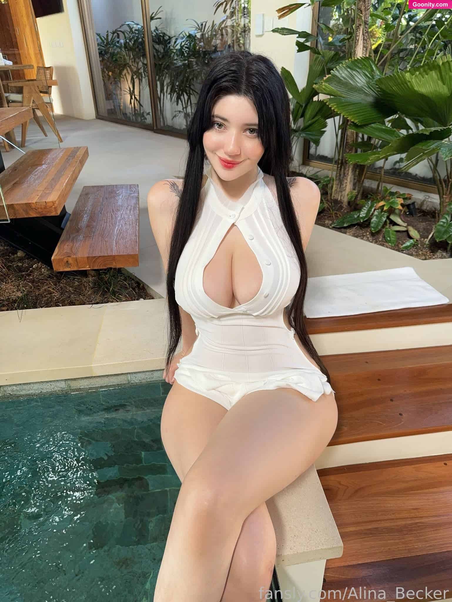 Alina Becker photo 12