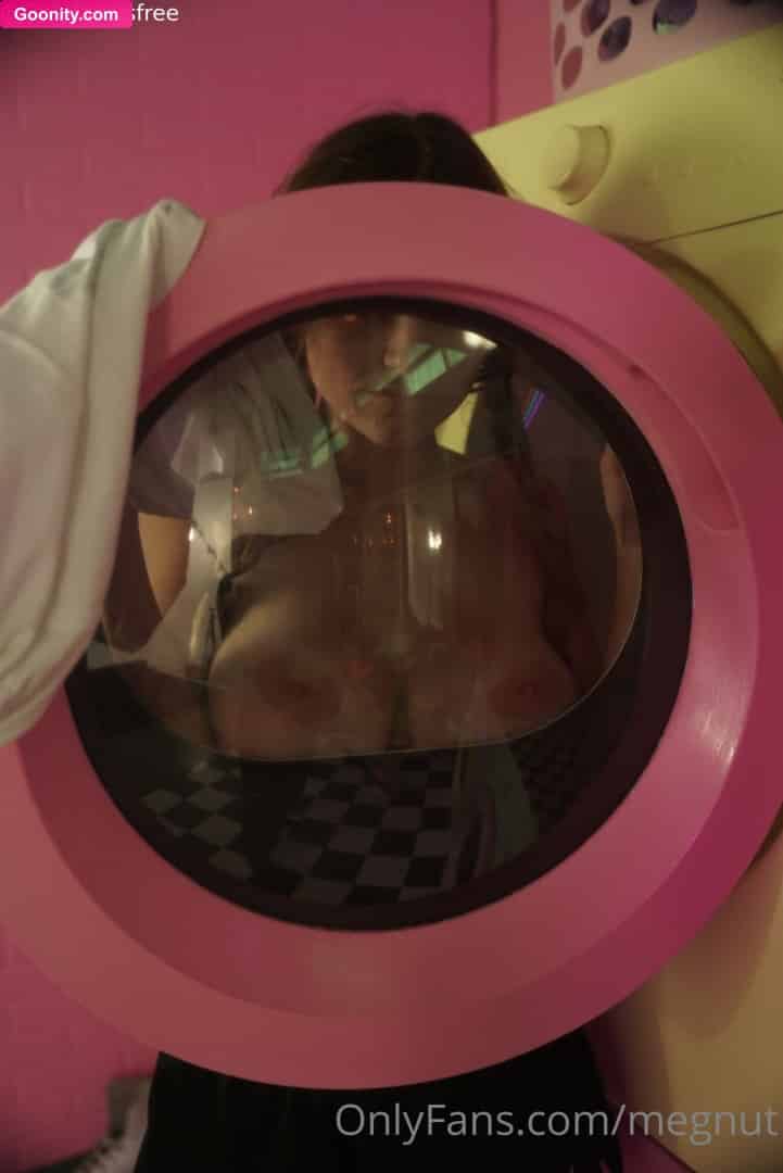 Megan Guthrie photo 90