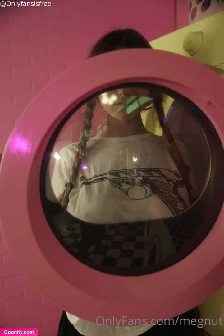 Megan Guthrie photo 31