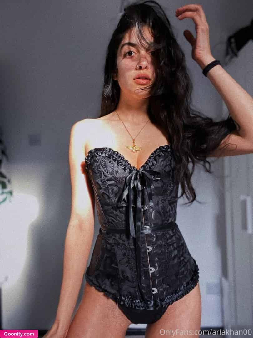 ariakhan00 - Photo 13