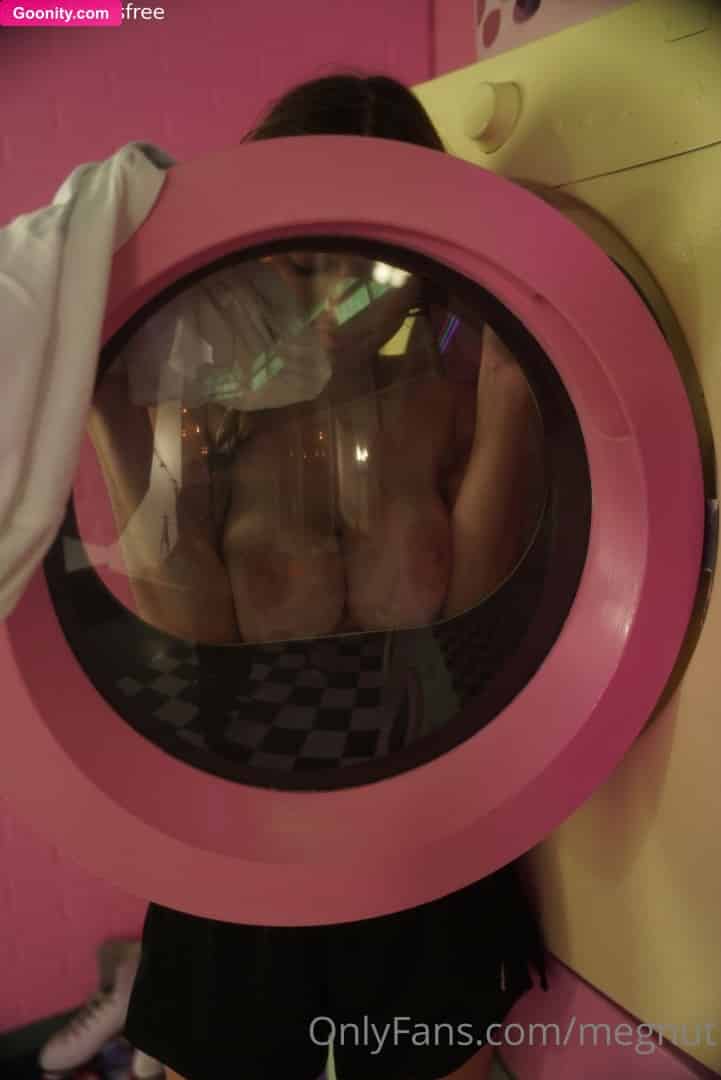 Megan Guthrie photo 35