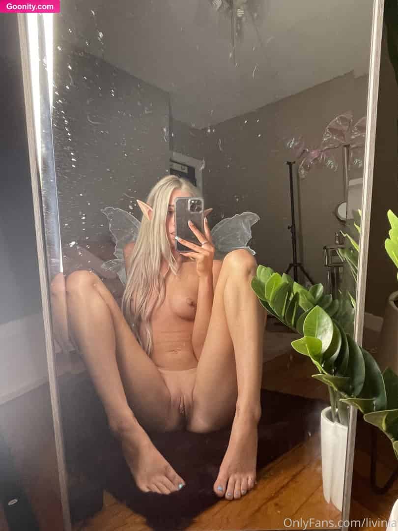 Livvy - Image 43