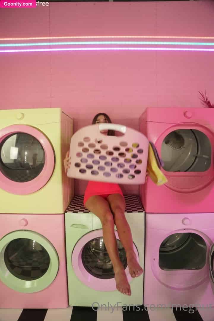 Megan Guthrie photo 56