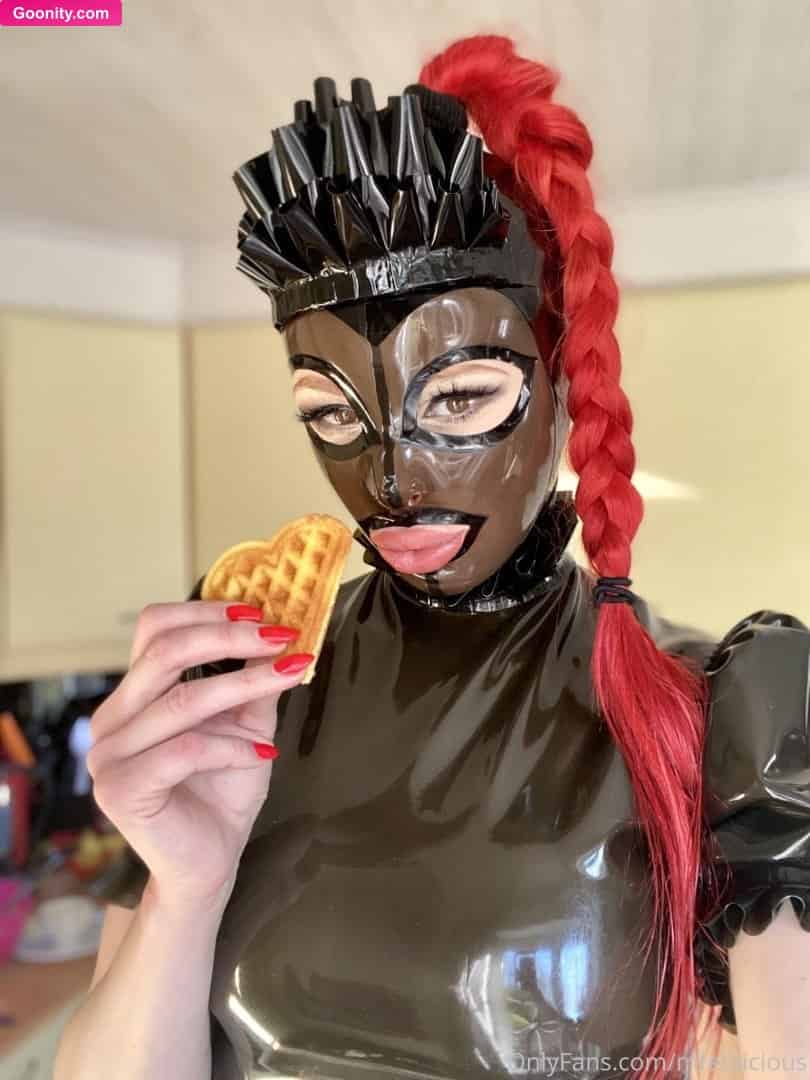 Miss Fetilicious photo 114