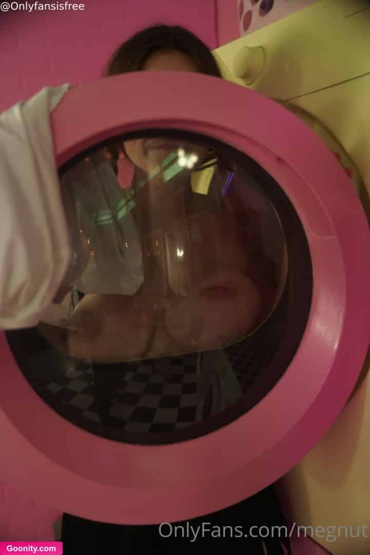 Megan Guthrie photo 50