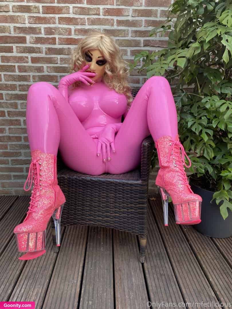 Miss Fetilicious photo 112