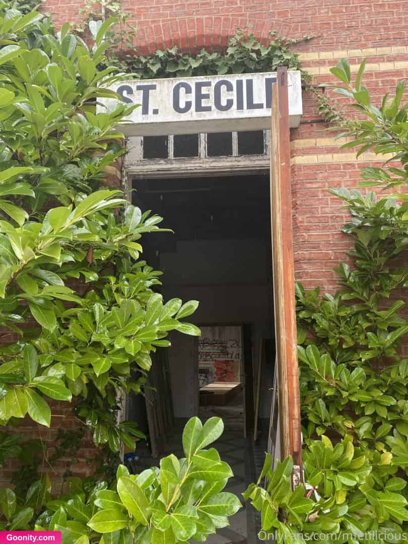 Miss Fetilicious photo 111