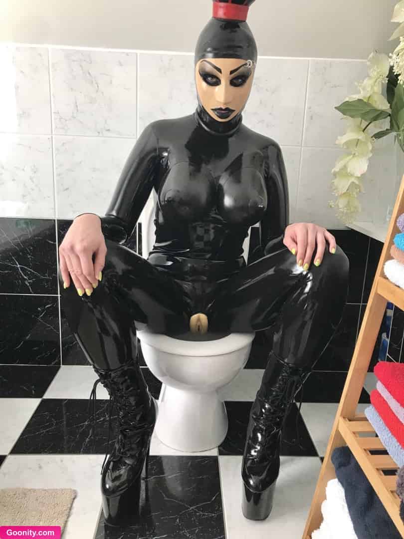 Miss Fetilicious - Image 52