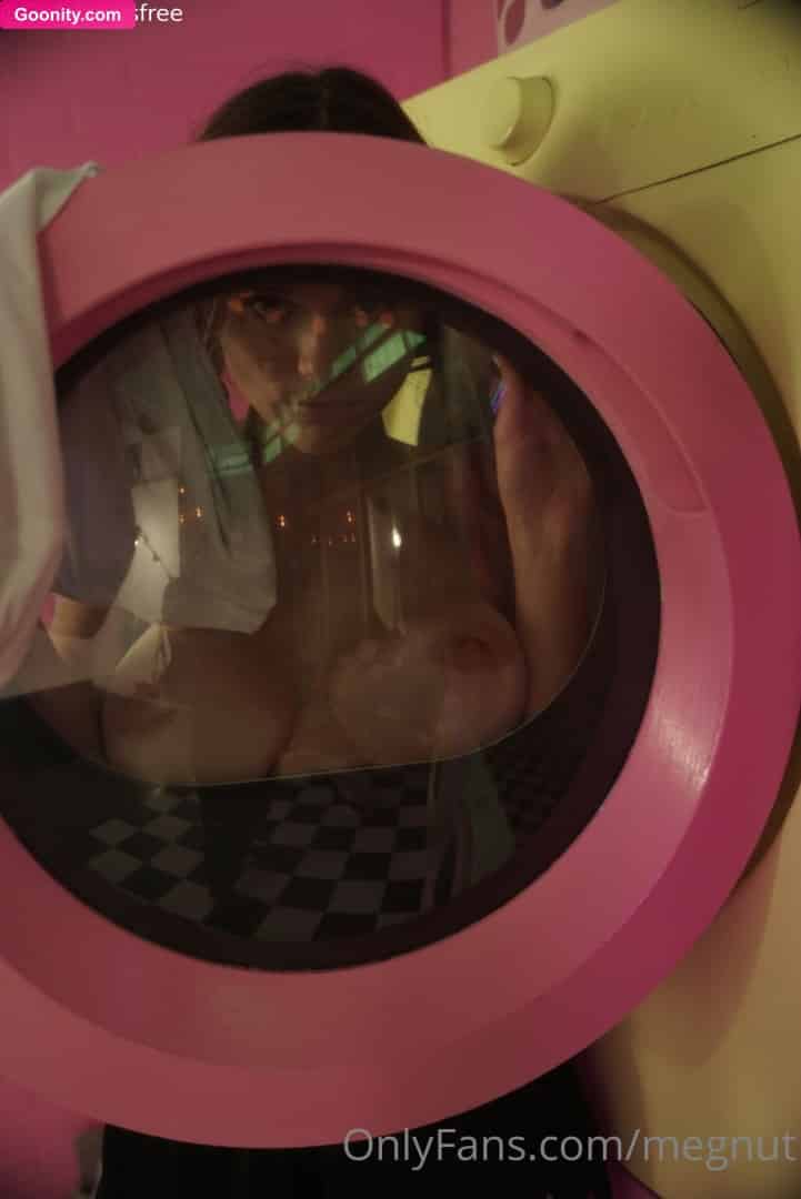 Megan Guthrie photo 48