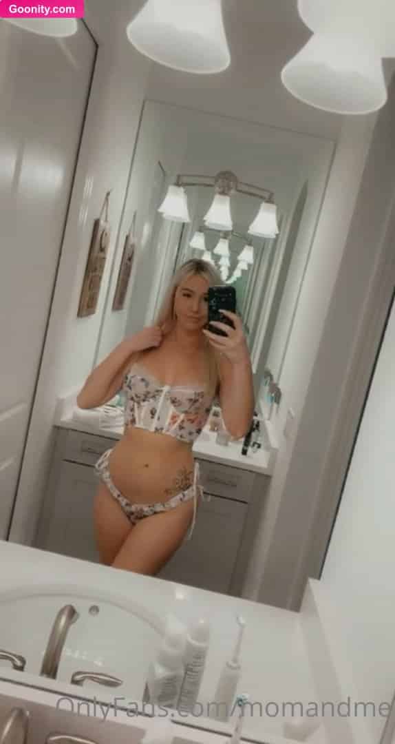 Tatiana and Mom photo 122