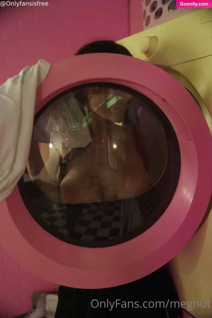 Megan Guthrie photo 80