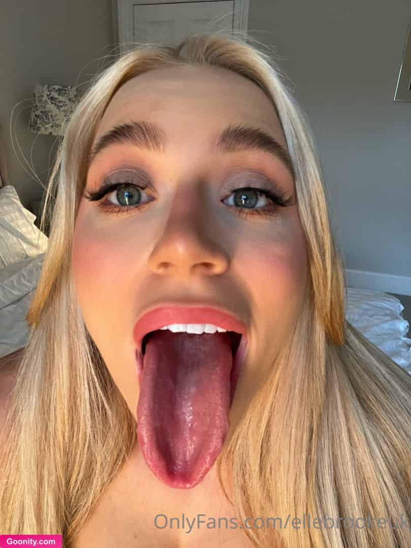 Elle Brooke photo 51