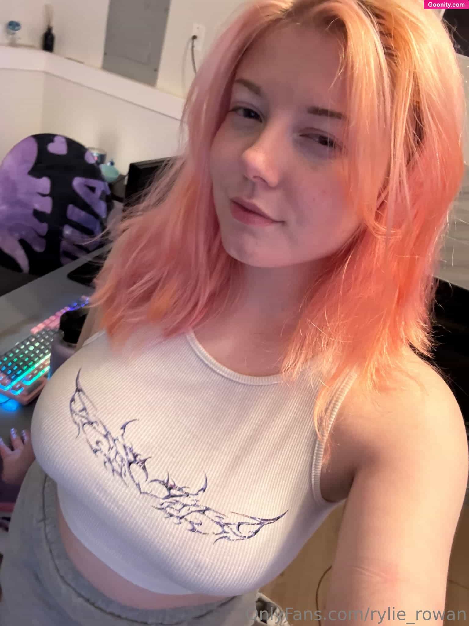 rylie_rowan_vip - Photo 1