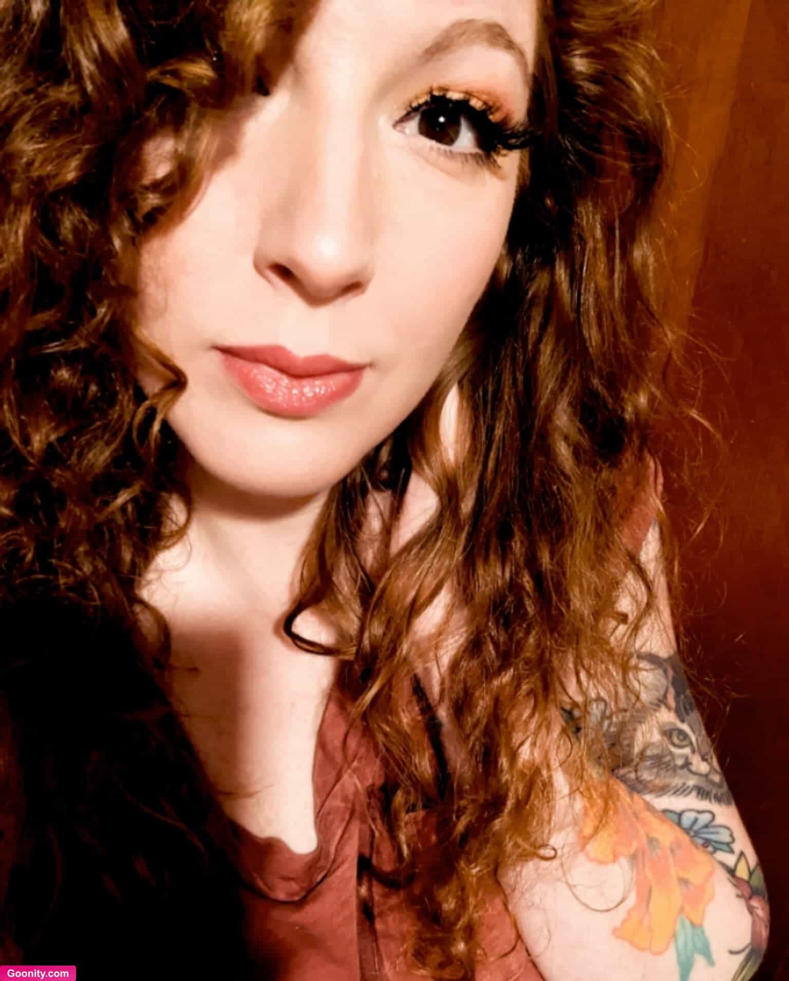 Melody August photo 31