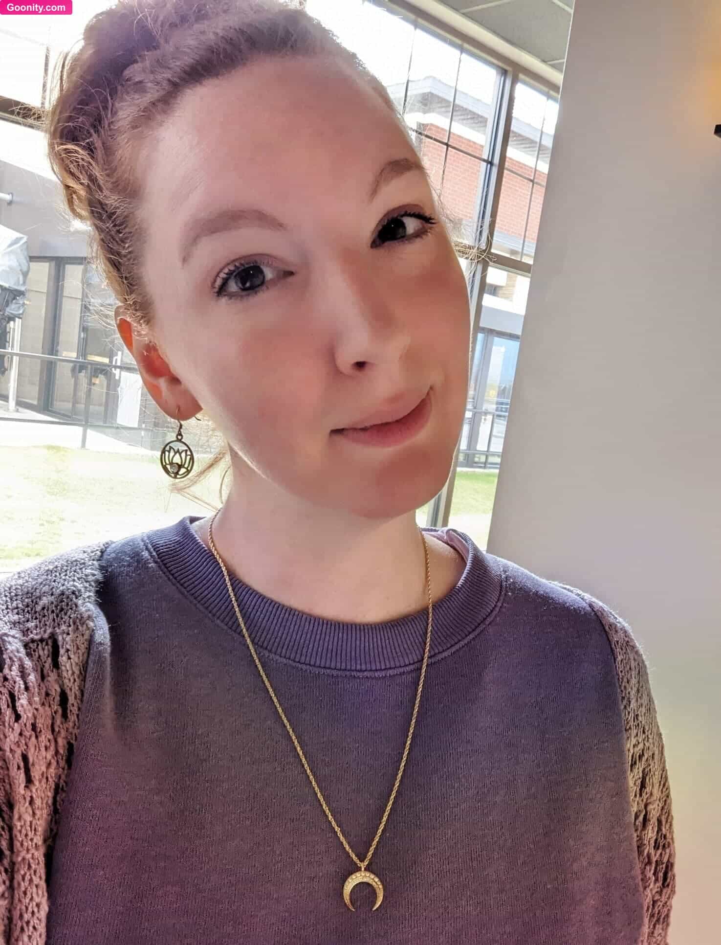 Melody August photo 27